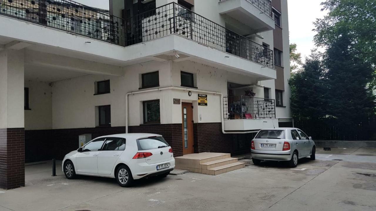 Tina Apartament 2 Крайова Экстерьер фото